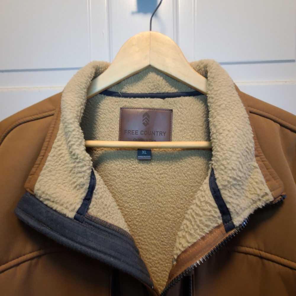 Free Country Wind River Burly Canvas Softshell Jacket with Stand-Up Collar - Picture 2 of 8